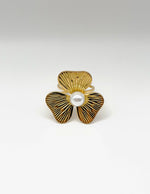 Waterproof gold large pearl botanical ring for women Dubai.