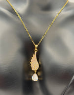 Everyday luxury fashion jewelry statement necklace with durable PVD gold coating in the UAE.
