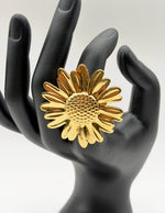 Hypoallergenic non-tarnish chunky full bloom gold ring UAE.