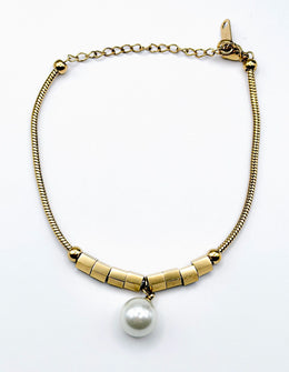 Waterproof gold faceted bead pearl charm bracelet for women Dubai.