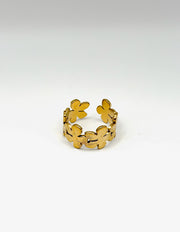 18K gold plated textured floral wide ring by Biya Accessoires.