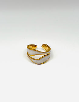 18K gold plated white marbled enamel double wave ring by Biya Accessoires.