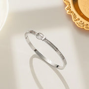 Premium silver crystal buckle bangle bracelet by Biya Accessoires.