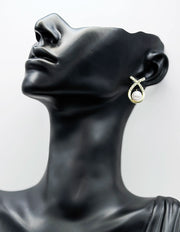 Best fashion jewelry in UAE premium pearl studs with crystal setting.