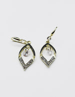 Imitation jewelry uae elegant solitaire and gold plated fashion jewelry.