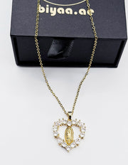 Waterproof non-tarnish artificial jewelry heart pendant for women in Dubai.