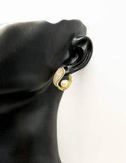 Everyday luxury fashion jewelry gold tone pearl clusters by Biya Accessoires Dubai.