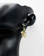 Close-up of premium hypoallergenic imitation jewelry featuring a lucky clover design.