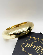 Waterproof 18K gold hammered chunky cuff bracelet Biya Accessoires UAE.