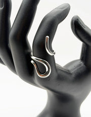 Hypoallergenic non-tarnish high polish sculptural gold ring UAE.