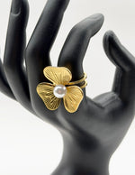 Hypoallergenic non-tarnish chunky pleated gold ring UAE.