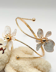 Luxury tarnish-free stainless steel goddess arm bangle for sensitive skin.