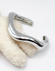 Luxury tarnish-free stainless steel minimalist wave silver jewelry for sensitive skin.