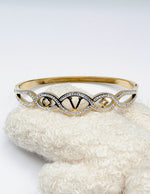Non-tarnish waterproof gold bangle bracelet for women in the UAE.