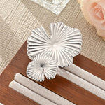 Hypoallergenic non-tarnish large textured silver fan ring UAE.