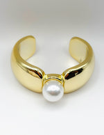 Luxury tarnish-free stainless steel sculptural pearl jewelry for sensitive skin.