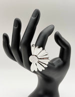 Hypoallergenic non-tarnish large botanical silver ring UAE.