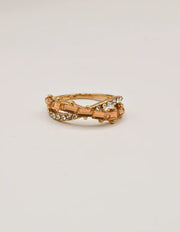 family_rings_montreal_minimalist_goden_crystal_ring_for_her_jewellery
