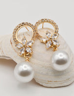 sparkling gold floral earrings with pearl drops montreal minimalist jewelry